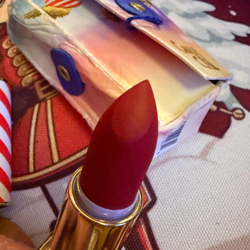 Candy Crush x Pat McGrath Labs MatteTrance™ Lipstick - Picture 4 of 13